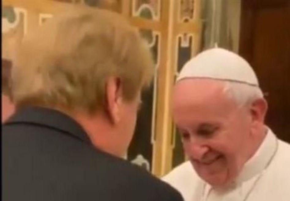Il Papa a Griminelli: «Compi sessant’anni? Ma ne dimostri 46...» 