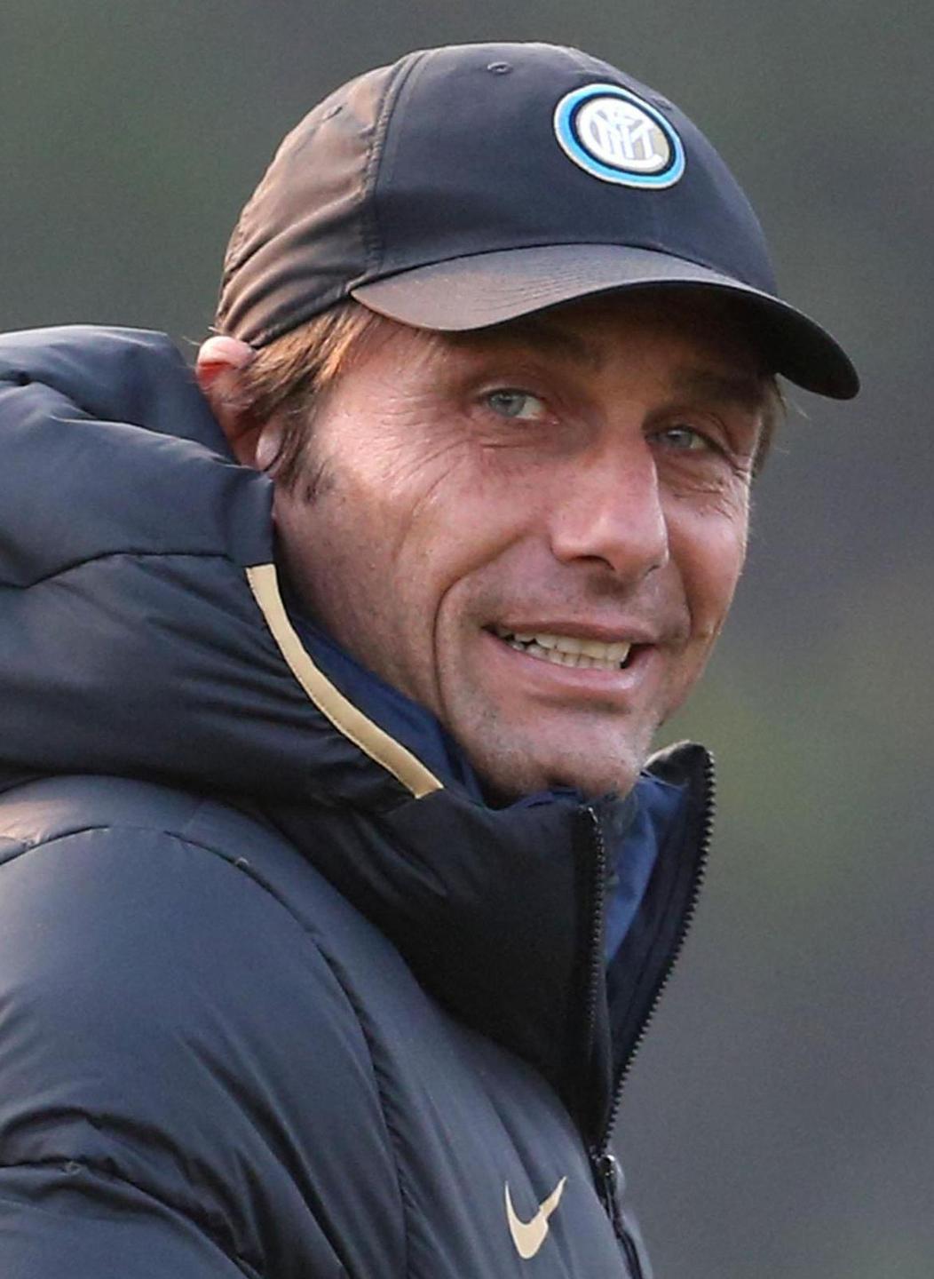 Conte è offeso: annulla la conferenza stampa 
