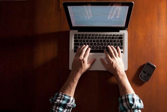 Vende vacanza on line ma l’acquirente la truffa 