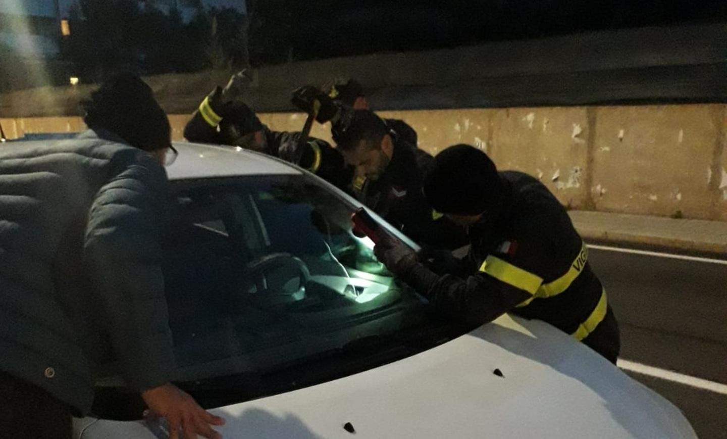 «Il mio grazie ai vigili del fuoco»