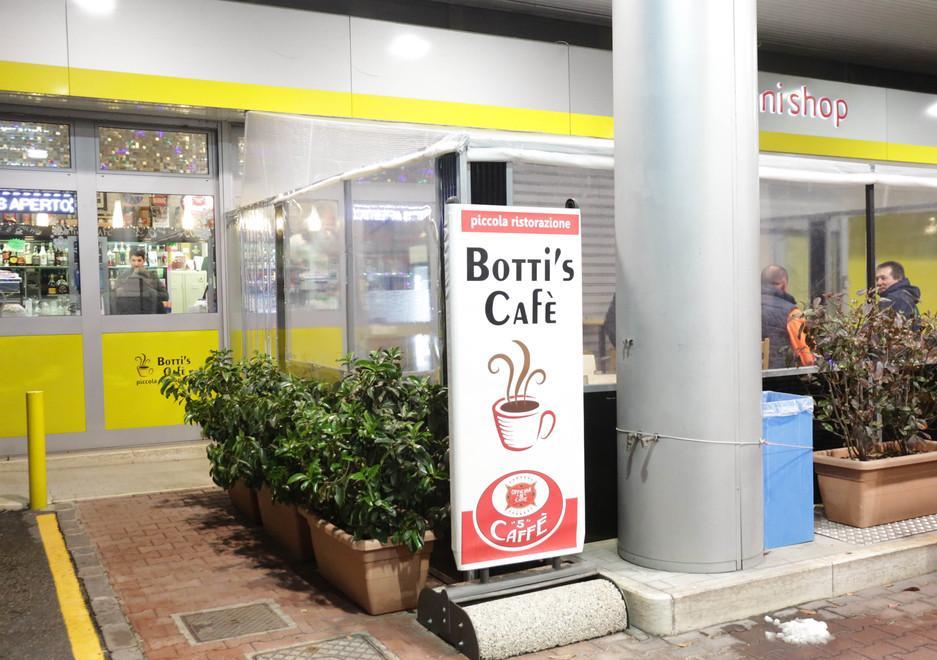 Indagato per lesioni colpose il barista che ha investito il ladro 
