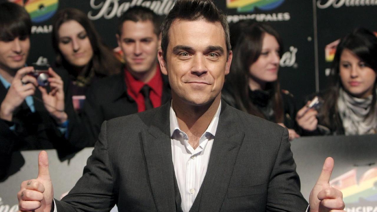 «Robbie, se vieni ti offriamo da bere»