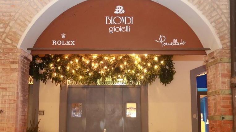 Carpi. Chiude lo storico Blondi Gioielli «Calo dei ricavi dopo il sisma»