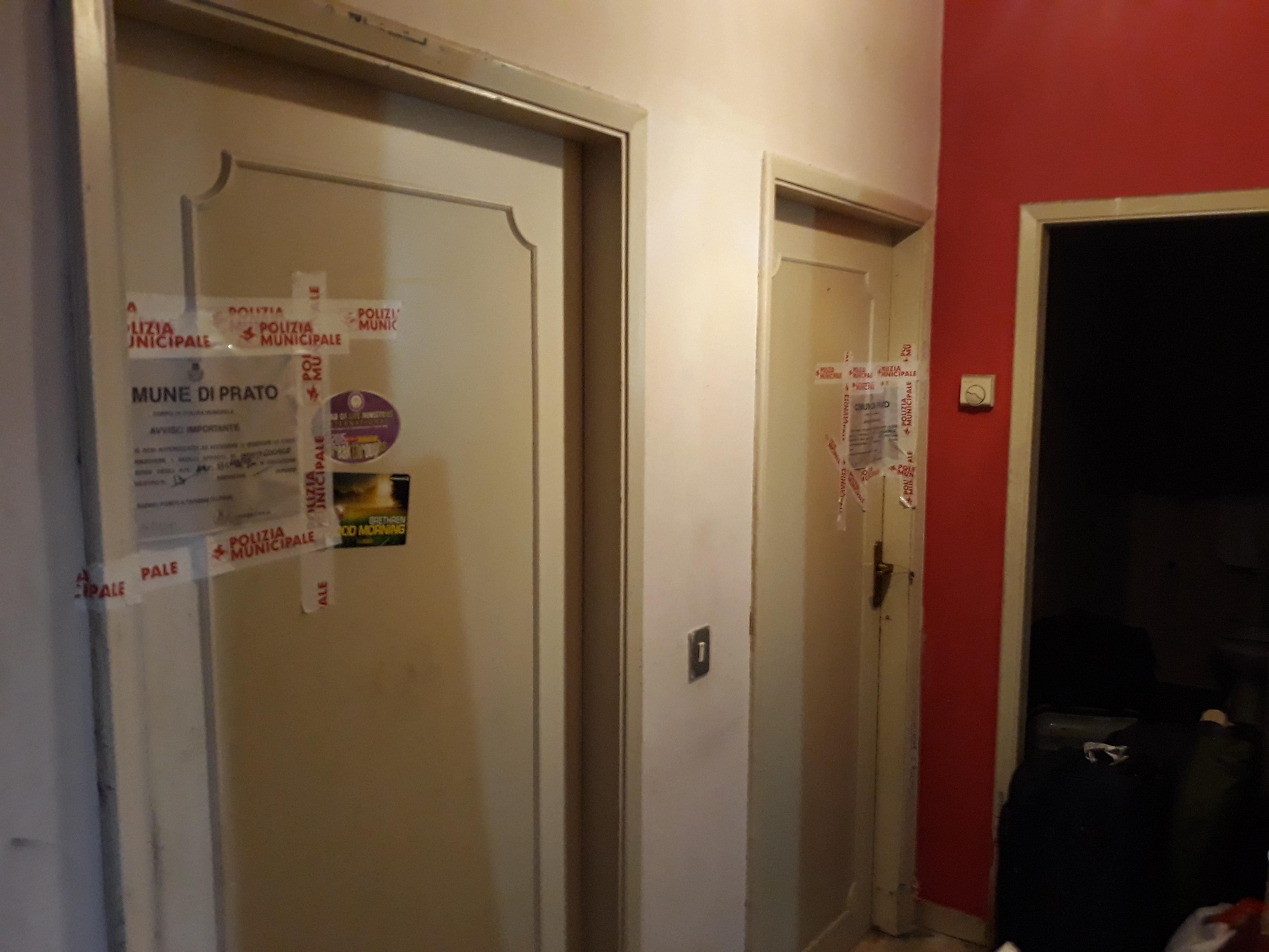 Le stanze sequestrate dalla polizia municipale