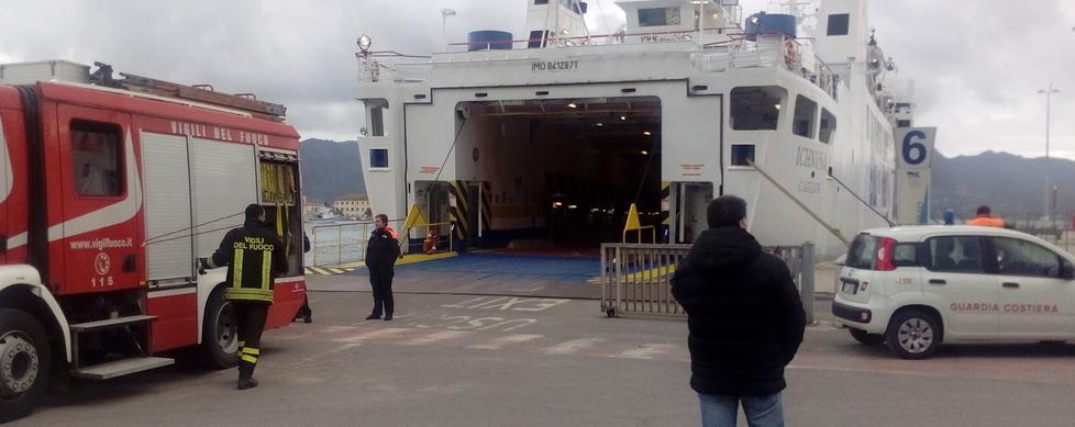 Mobilitazione sul porto per un’esercitazione sulle banchine e in mare
