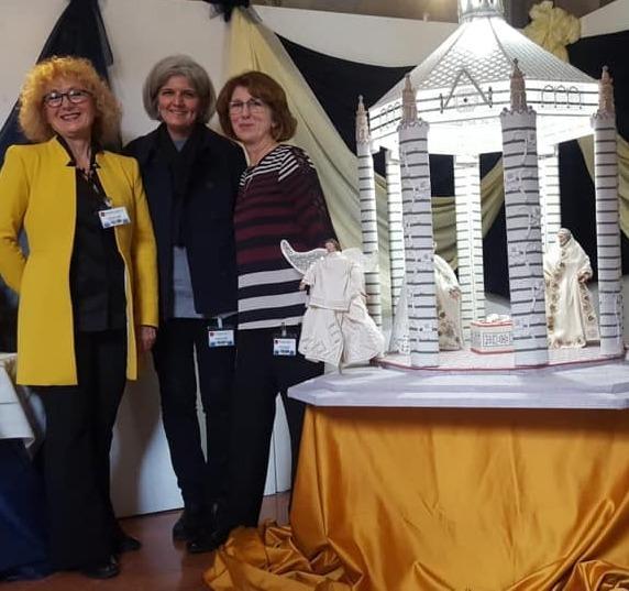 Che spettacolo la Natività realizzata dal Club del Ricamo 
