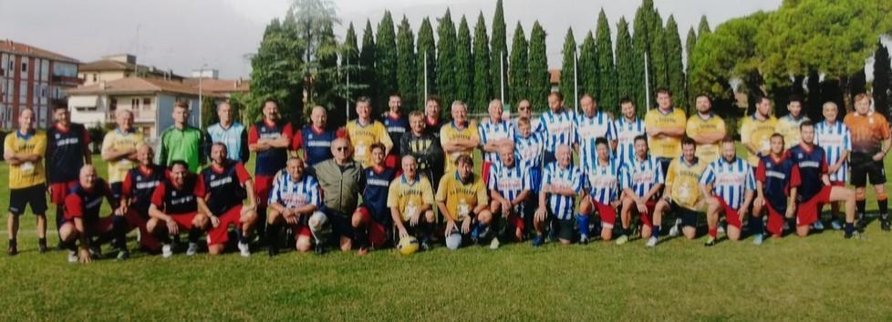 Calcio benefico con Gentlemen e carabinieri