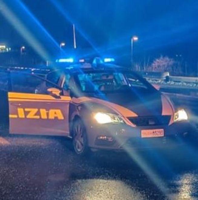 «Mi hai rubato la felpa» Scatta la rissa in strada Cinque giovani nei guai