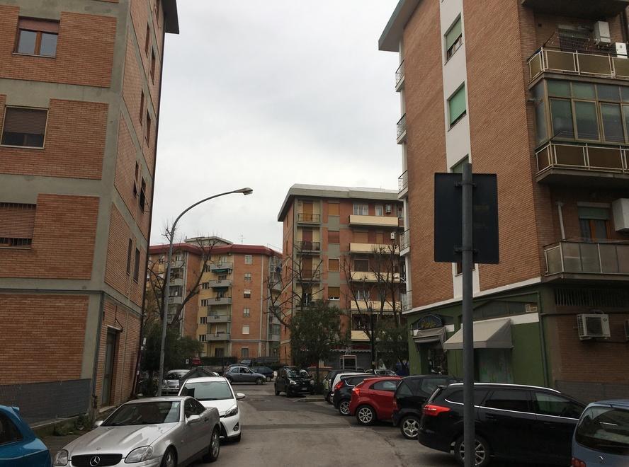 Massacrata di botte e rapinata a 83 anni. L’anziana sotto choc: «È stato terribile» 