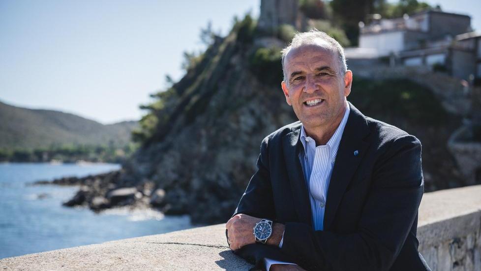 Marco Mantovani, presidente della Locman, sul porto di Marina di Campo, dove ha sede l’azienda
