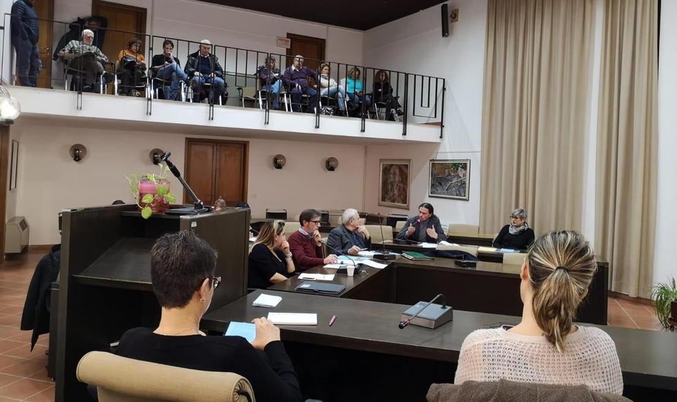 Tra mugugni e proteste il confronto nelle aule