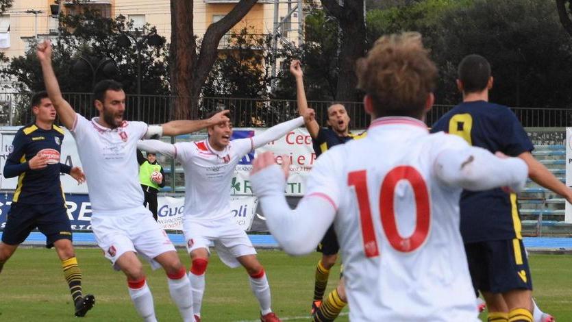 Trecento biglietti a disposizione dei tifosi per la trasferta in casa Montevarchi