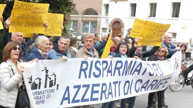 Crac Popolare di Bari Federconsumatori: «Vicenda incredibile»