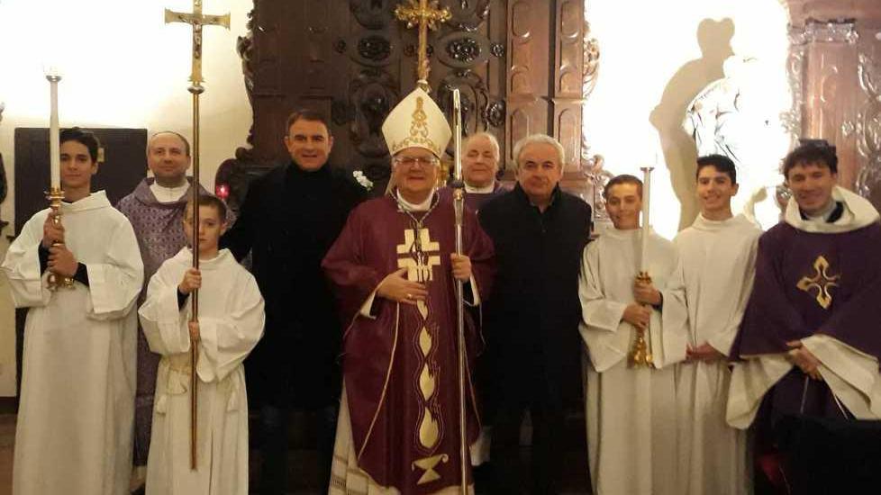 Monsignor Perego officia la messa per la Spal