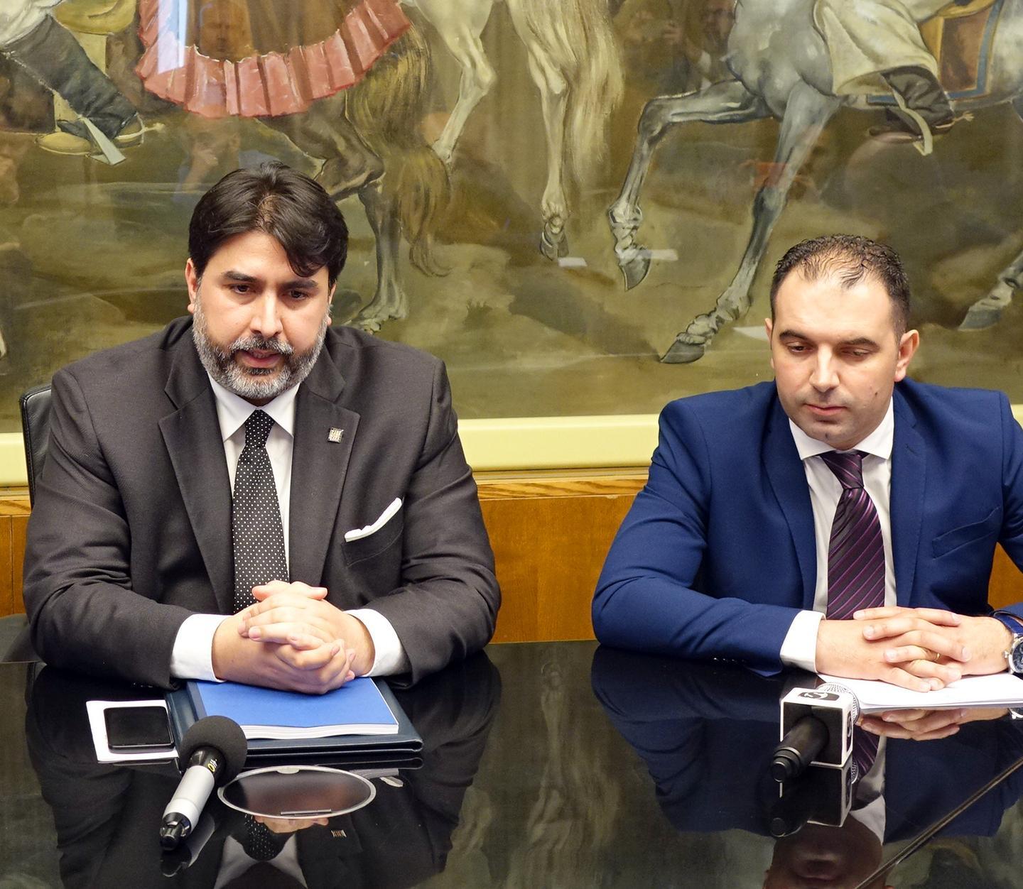 Traghetti, caro carburante: l’Ue non apre alla Regione 