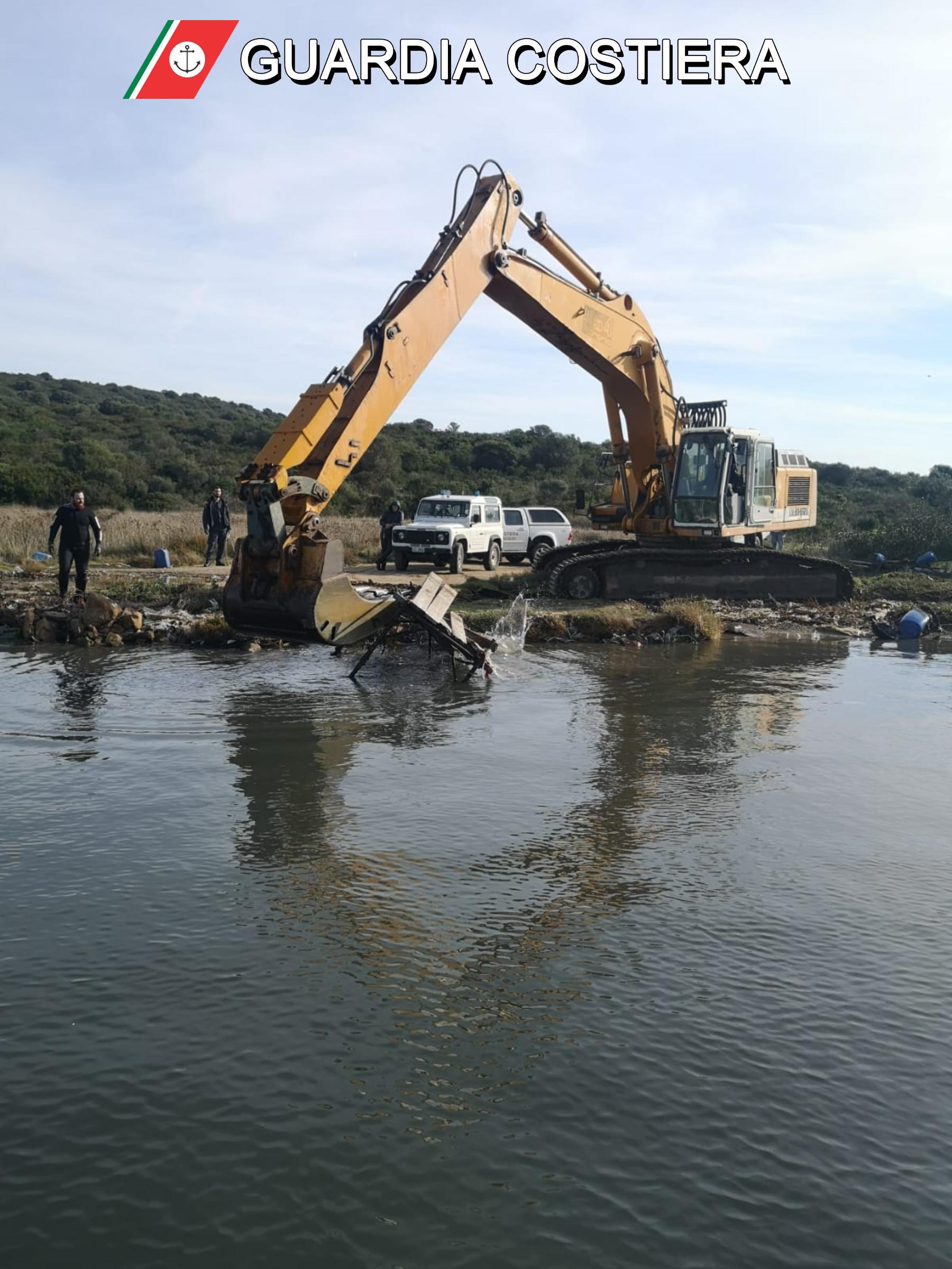 Olbia, sequestrato pontile realizzato con materiale di scarto