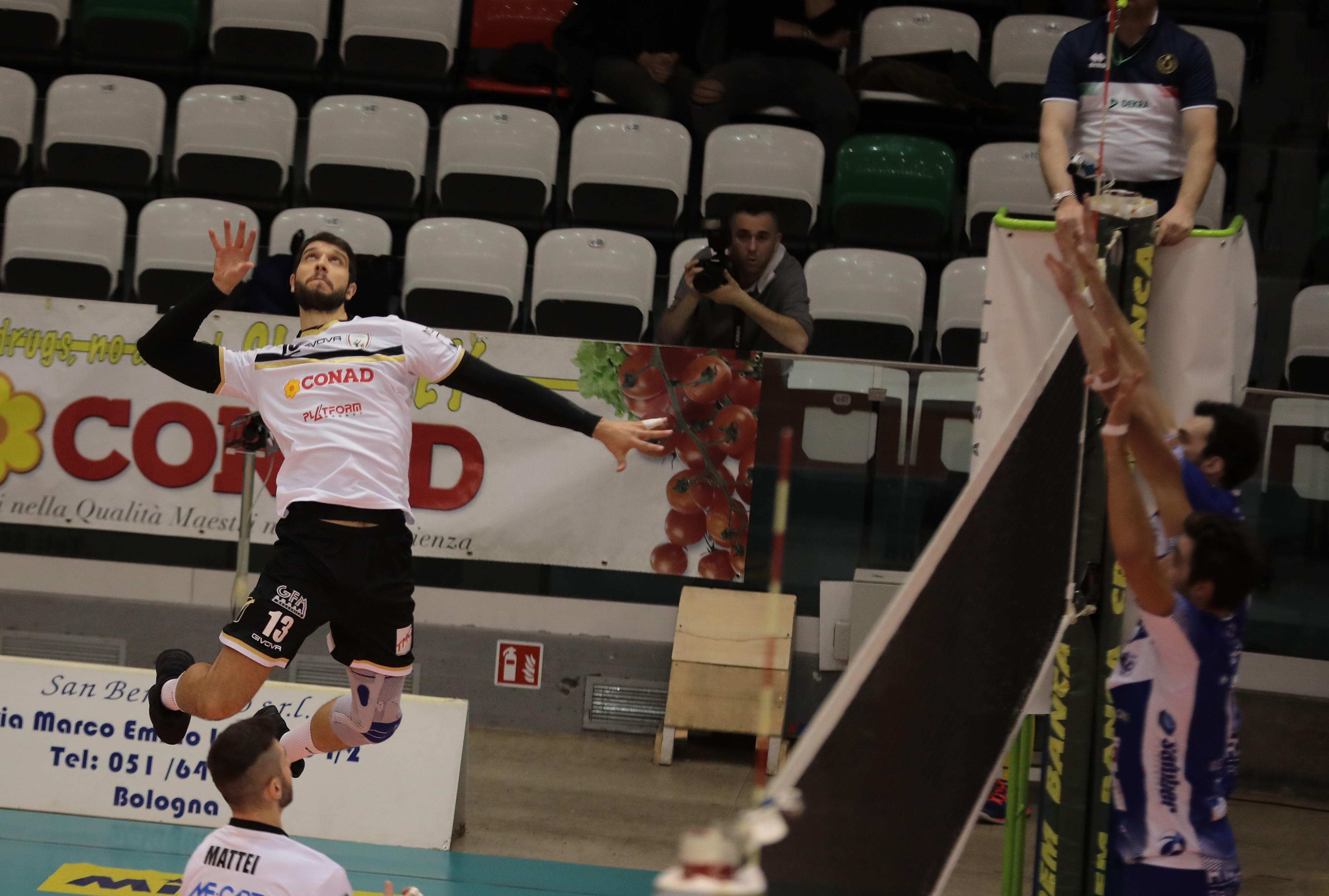 La Conad vince 3-2 a Mondovì