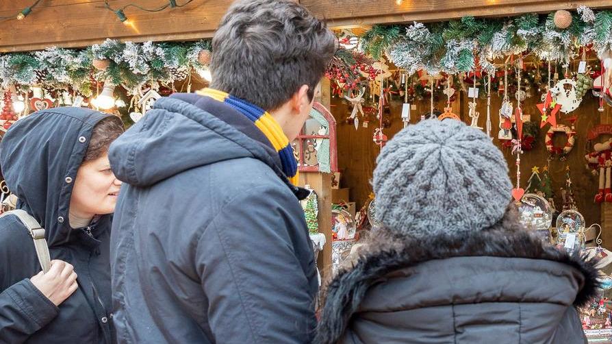A Toano mercatini con artigianato, articoli da regalo e punti ristoro