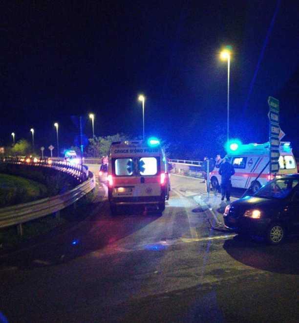 Scontro fra tre auto Rimane ferita anche una donna incinta 