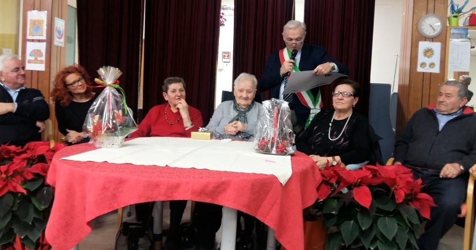 Festa per i cent’anni di Nella 