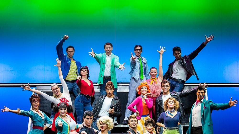 La spumeggiante energia di Grease al teatro Manzoni