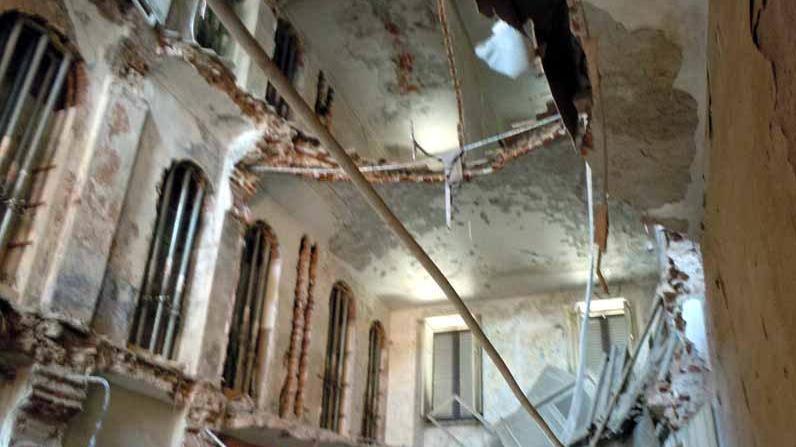 L’allarme sul Politeama già nel 2001 «Condizioni della struttura preoccupanti»