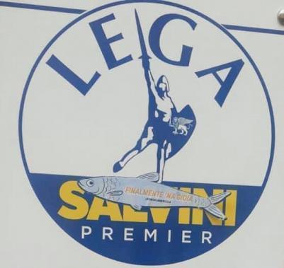 Sfregio sulla targa della Lega nella sede di piazza Cavour 