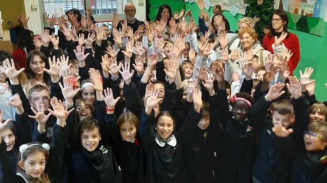 Festa... in bus e premi agli alunni per tutte le scuole primarie di Cecina
