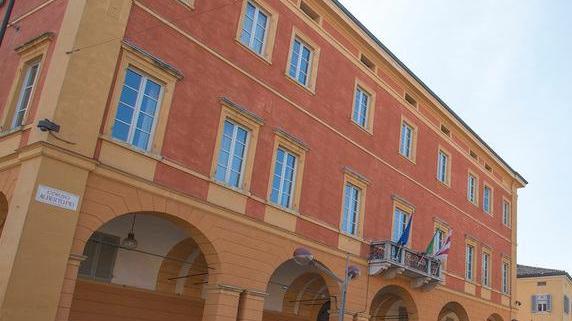 Dipendente comunale usava l’auto di servizio per fare commissioni