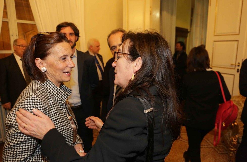 Il prefetto fa gli auguri di buone feste alle istituzioni