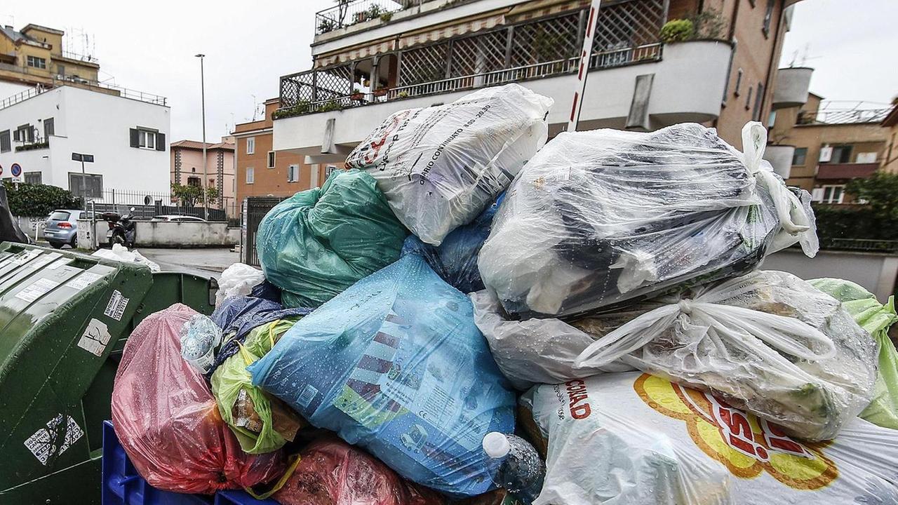 Liberu: «Smaltiremo i rifiuti di Roma»