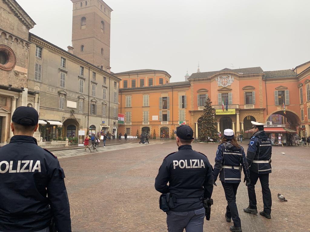 Operazione Natale sicuro, nasce la pattuglia congiunta di polizia di Stato e Municipale 