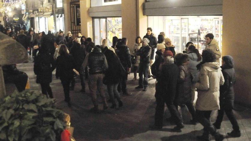 Aperture serali dei negozi in centro Oggi si parte