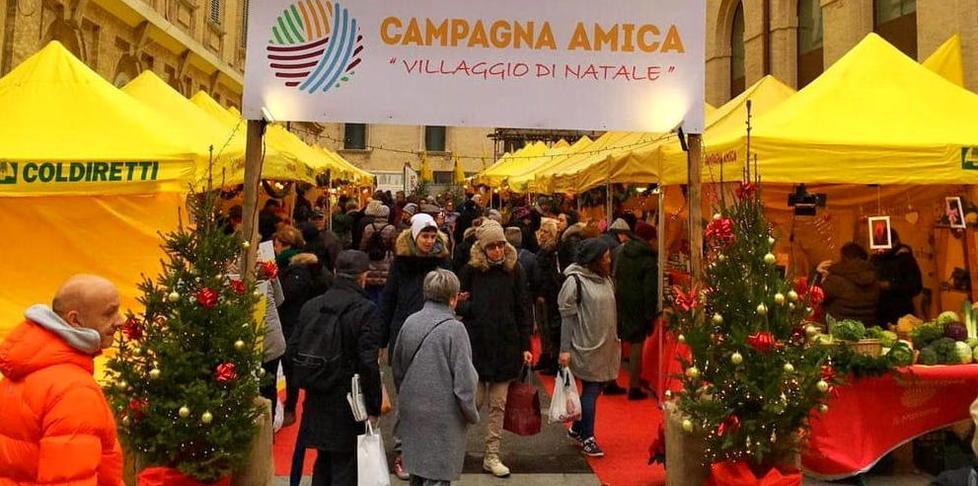 Weekend natalizio, mercato contadino in piazza del Giglio 