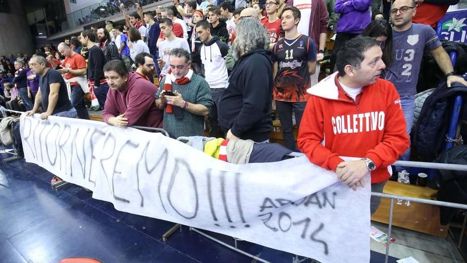 “Chiuso per Daspo” Gli Arsan sospendono il tifo al Bigi e in trasferta
