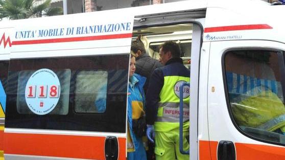 Un intervento di emergenza della Misericordia (foto di repertorio)