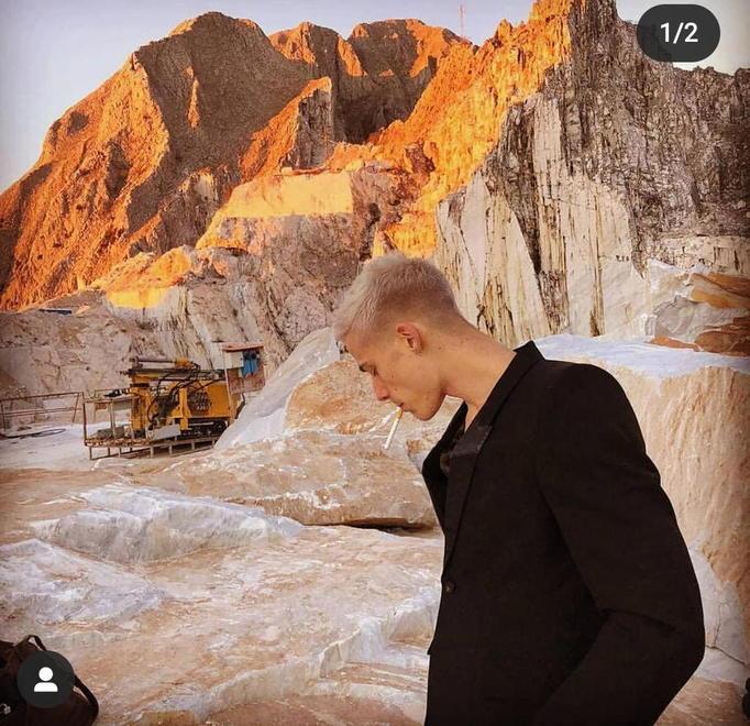 Gli scatti di Adidas alle cave con un modello carrarese
