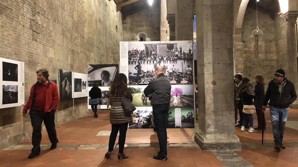 Photolux, via alle mostre che raccontano Lucca