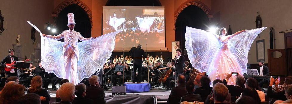 Il Natale, la musica, il sorriso: gran concerto in San Francesco