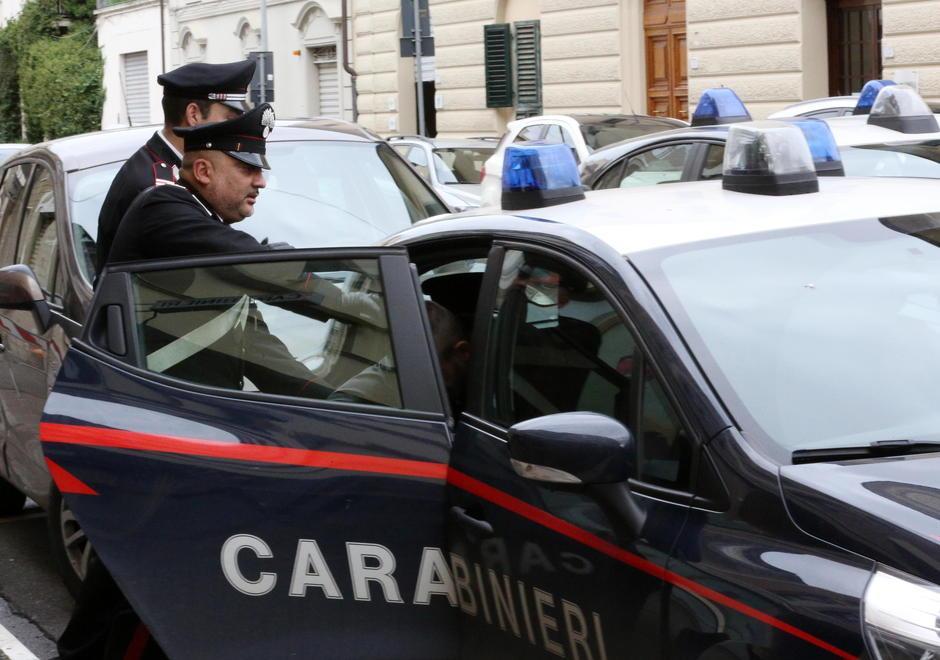 Pestata a sangue a 84 anni per lo scippo Rapinatore incastrato dall’anello 