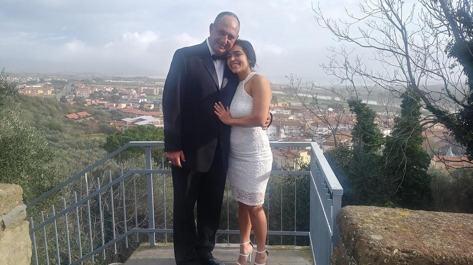 L’allenatore di baseball torna nel borgo e sposa la bella Rosmary