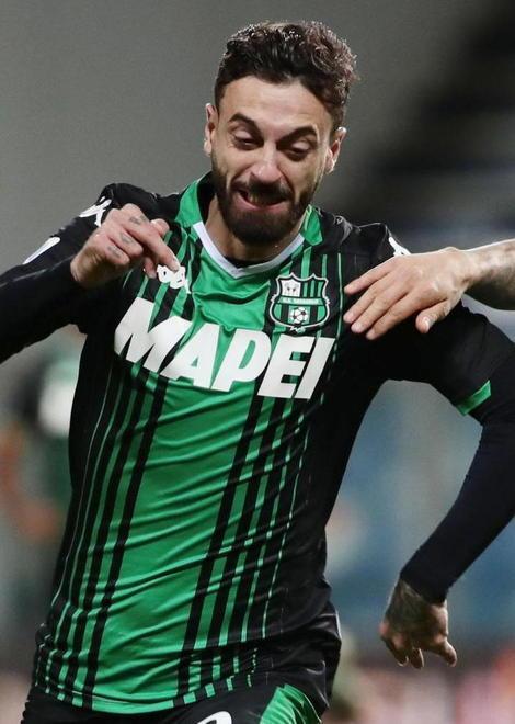 male caput0 e peluso locatelli c’è