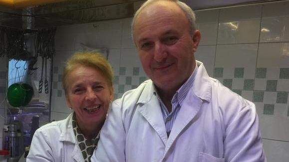 Dopo una vita dietro il banco salutano i macellai Succi