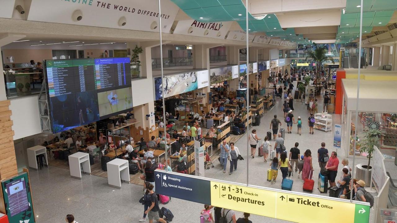 Air Italy, i tagli per l’estate: addio Torino, resta Verona