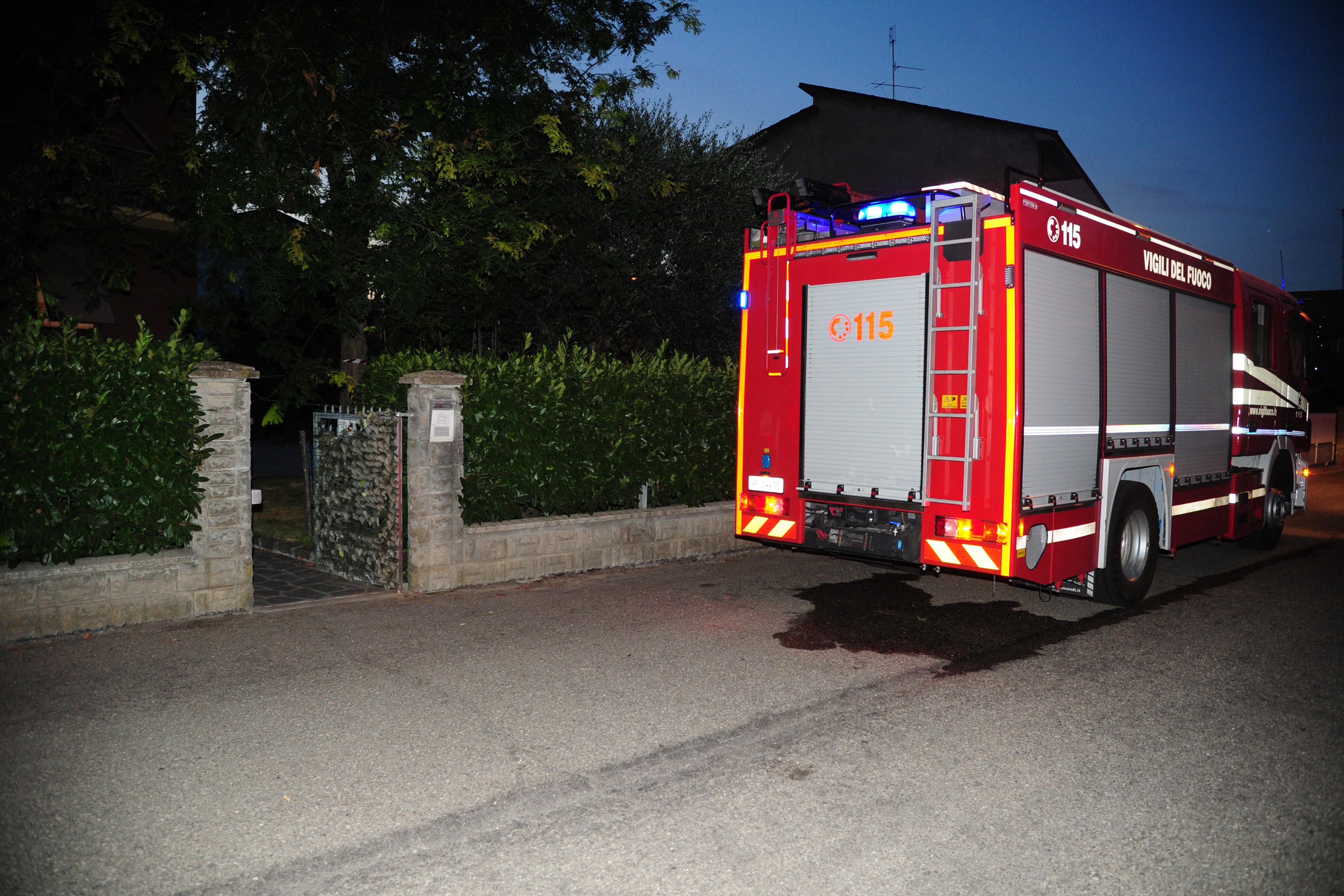  Modena e Formigine: auto in fiamme