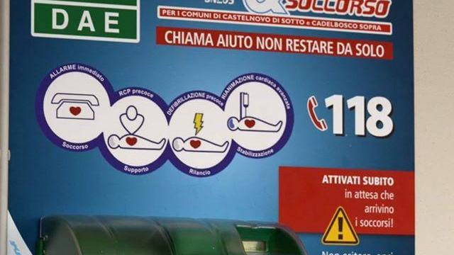 Rubato il defibrillatore in piazza a Cadelbosco Sopra