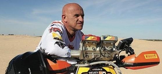La sfida di Fabio, a 58 anni torna in moto per fare la Parigi-Dakar 