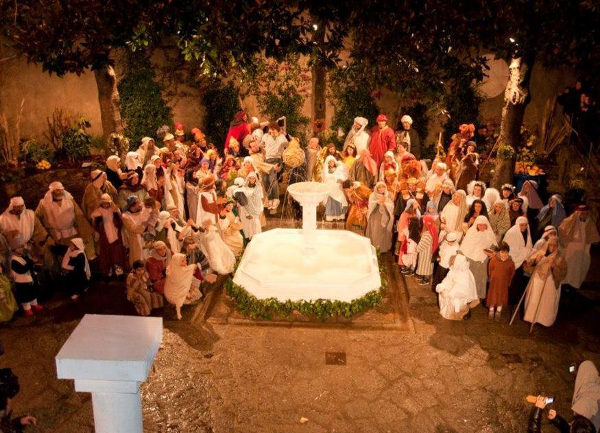 Marciana, il Natale è magico grazie al presepe vivente 