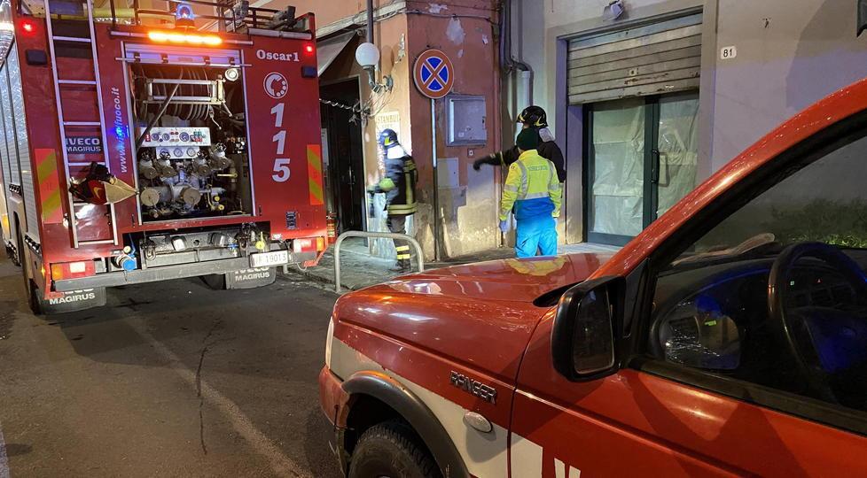 Principio d’incendio nel ristorante kebab Intossicato il gestore