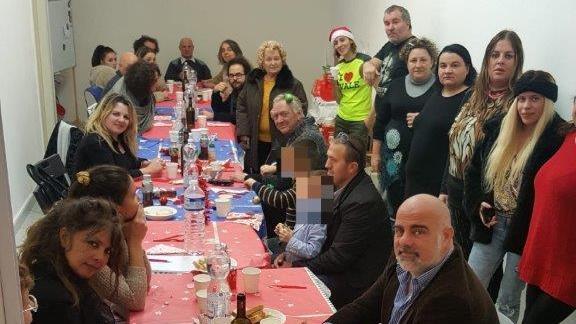 Allegria e solidarietà a tavola: «Così la vita diventa più bella» - Foto
